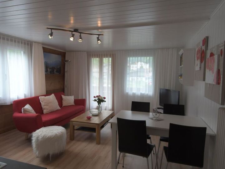 Modern 2BR Villa in Saas-Grund, 1257