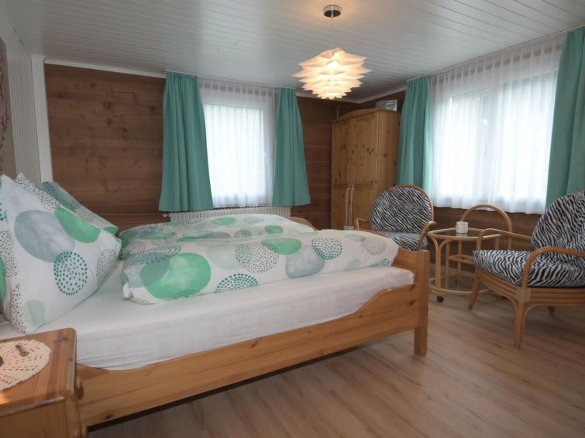 Modern 2BR Villa in Saas-Grund, 1257