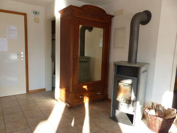 Unique 3 Bedroom Villa in Lenk, 1189
