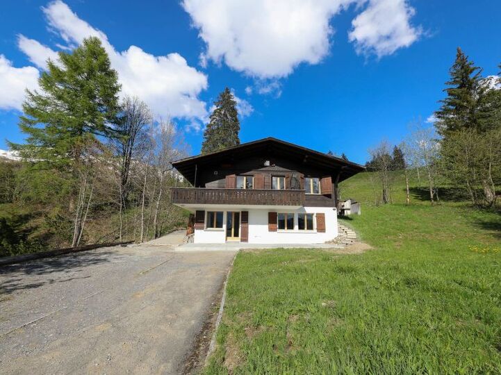 Elegant 4 Bedroom Villa in the Heart of Lenk, 1190