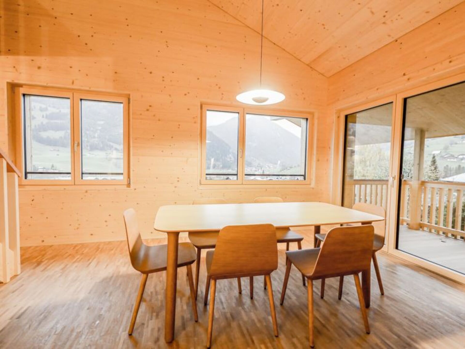 Elegant Family Home in Zweisimmen, 1177