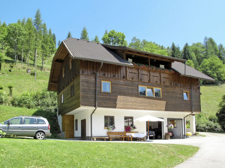 Cozy Home with 3 Bedrooms in Innerteuchen, 1108, Innerteuchen, Austria