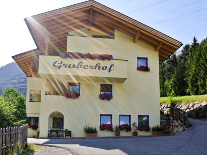 Quaint 1 BR Haven in Sankt Anton, 1181, Sankt Anton am Arlberg, Austria