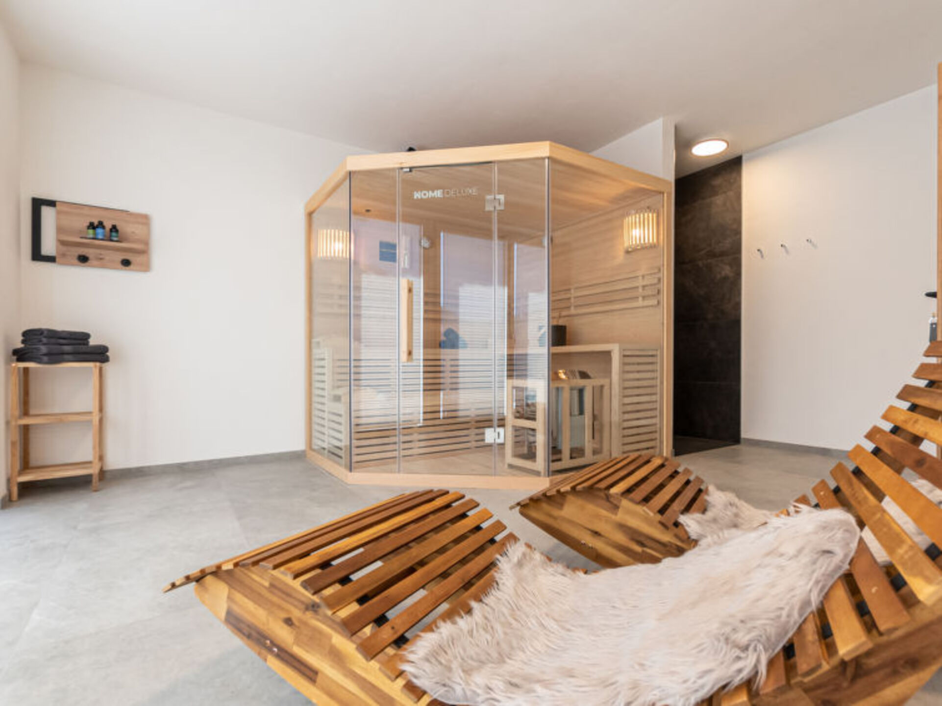 Bathroom / Wellness