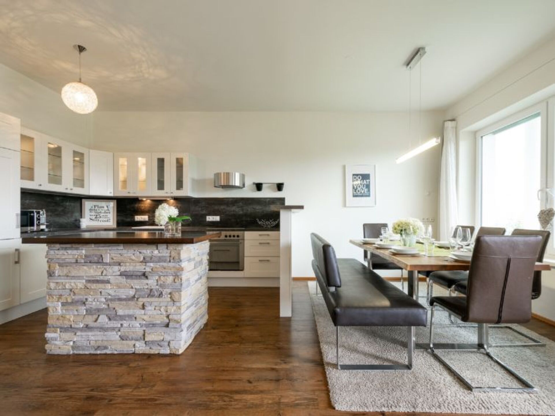 Kitchen / Dining Room
