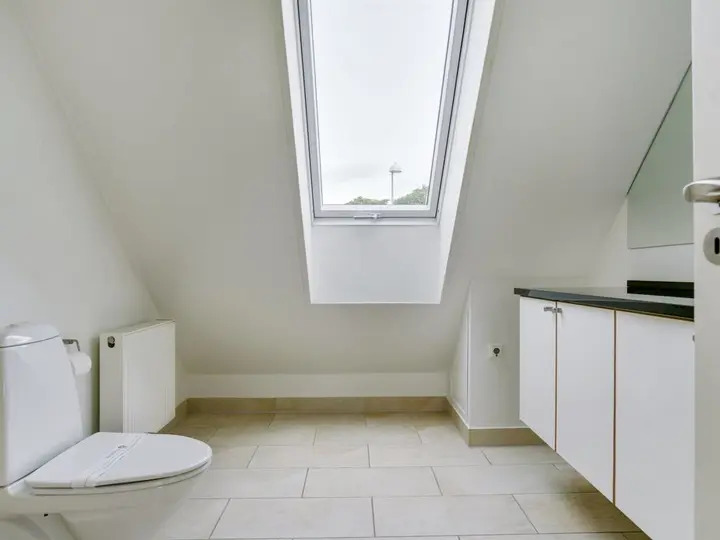 Your Home from Home, Skagen 1012