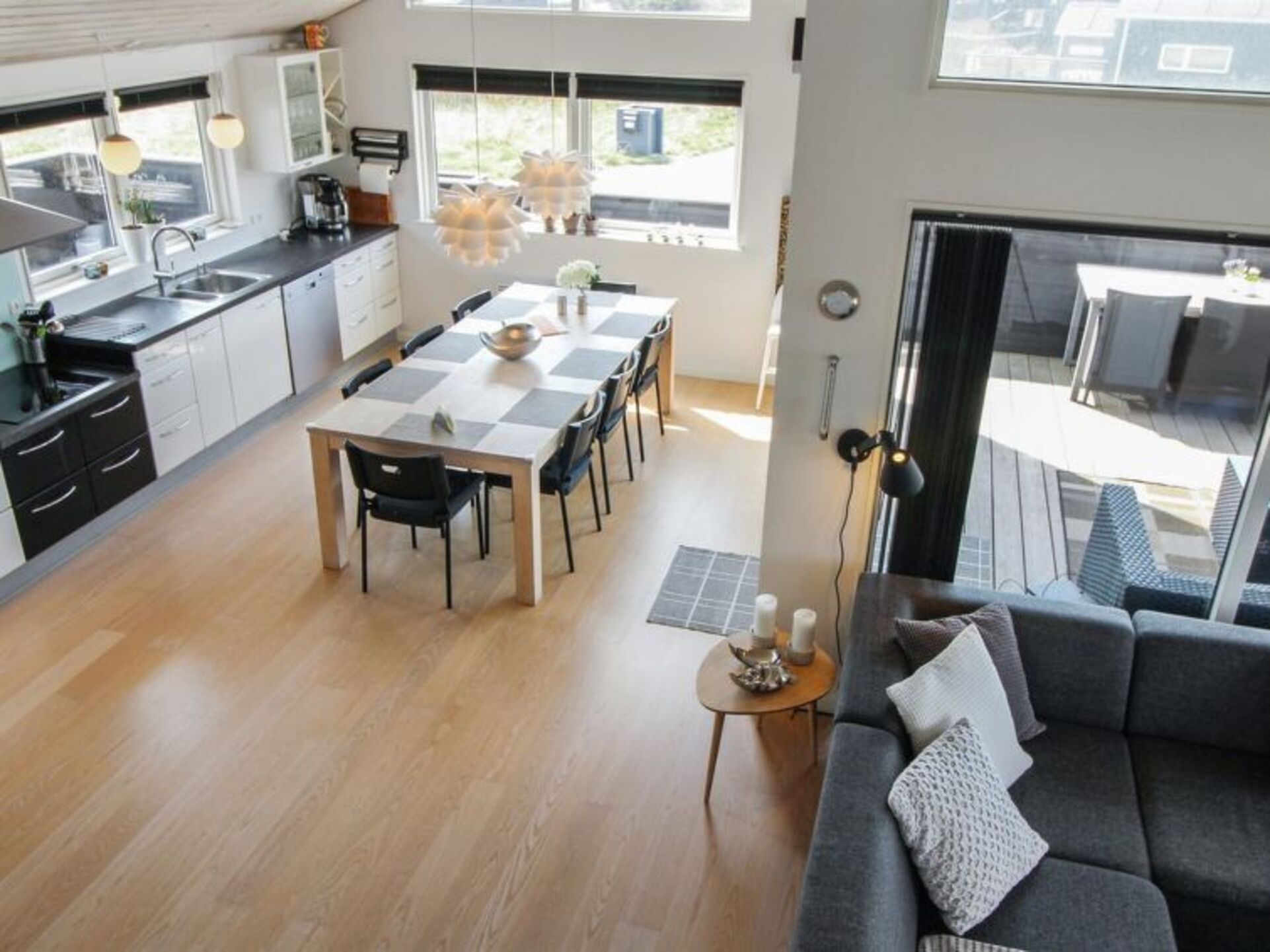 Kitchen / Dining Room