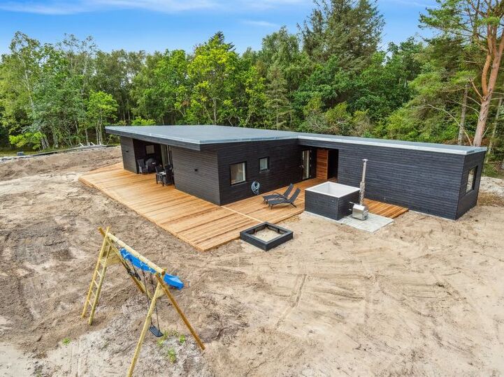 Exclusive Home in Perfect Location, Hadsund 1094, Hadsund, Denmark