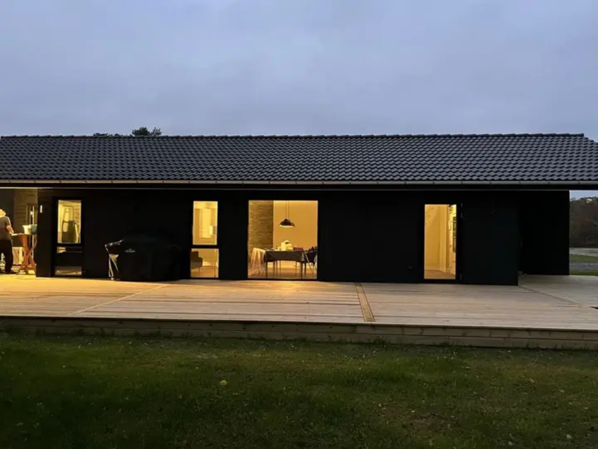 Perfect Family Retreat, Hals 1007