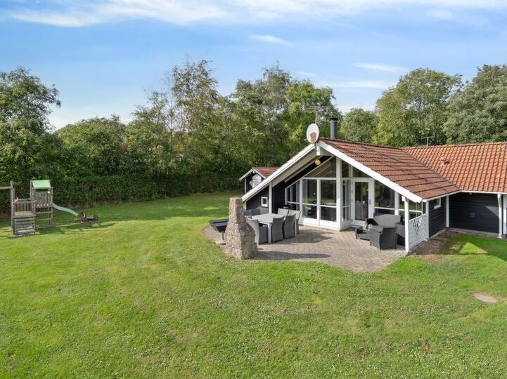 Luxury Home, Idyllic Location, Sydals 1016, Sydals, Denmark