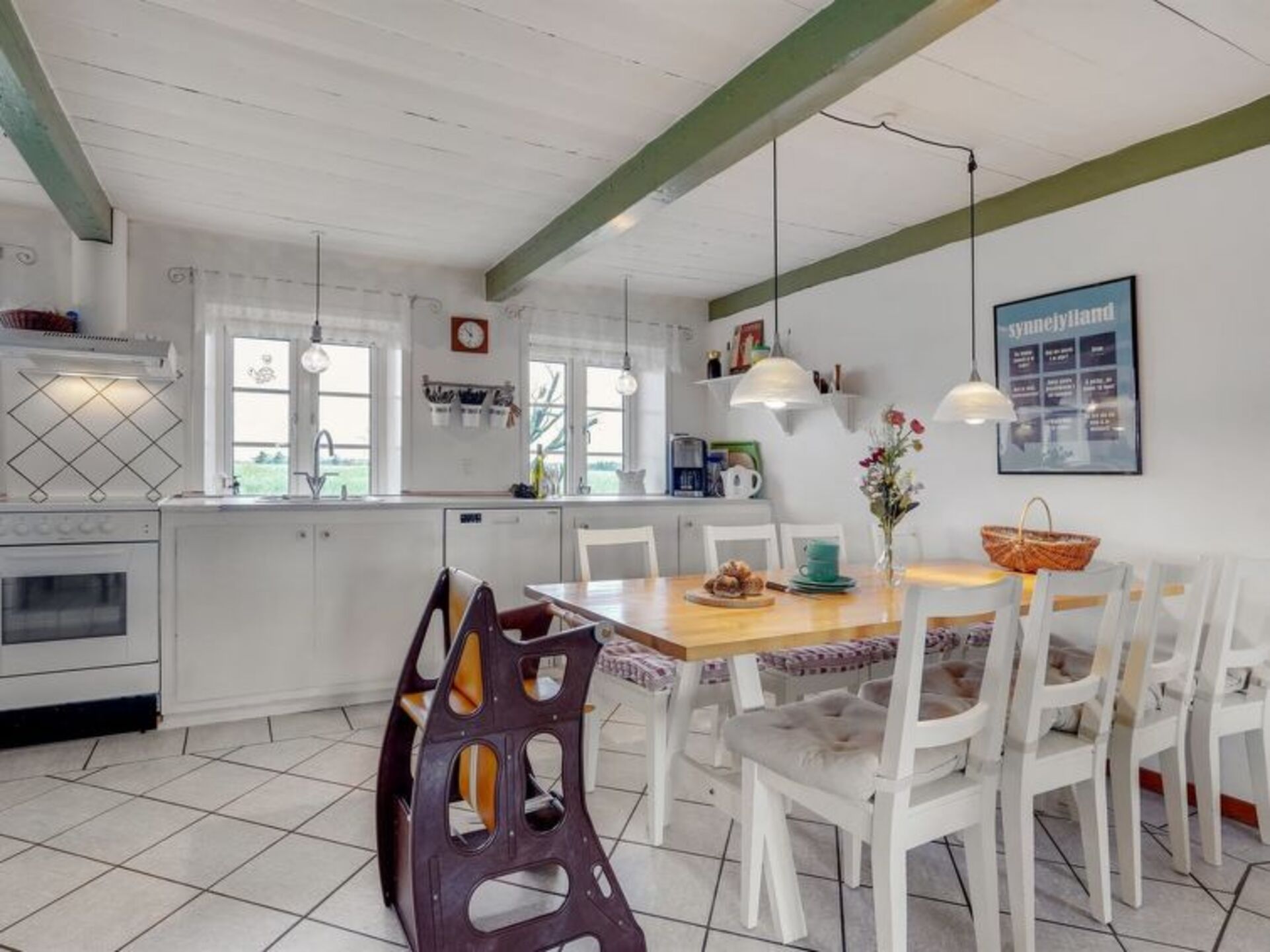 Kitchen / Dining Room