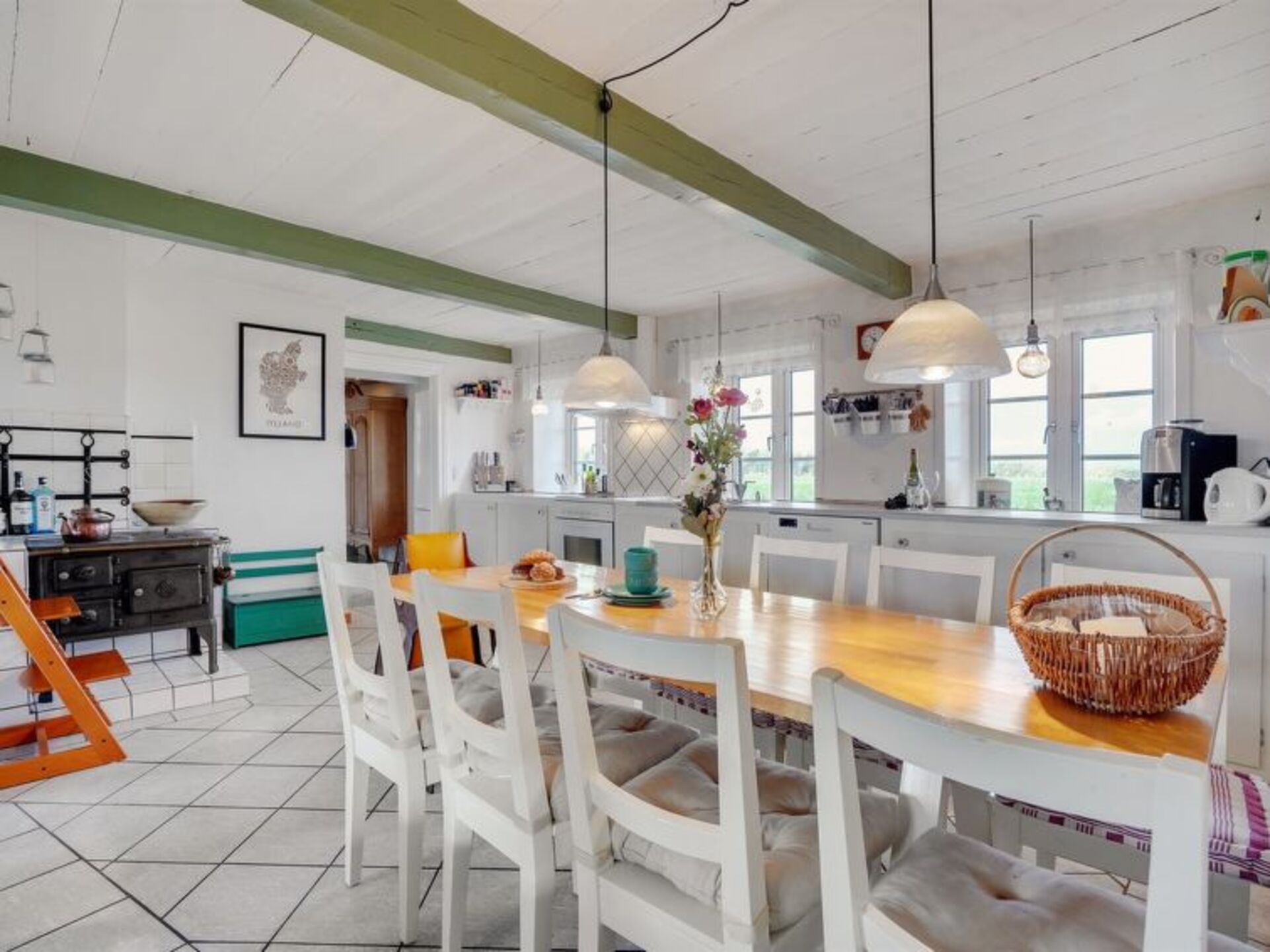 Kitchen / Dining Room