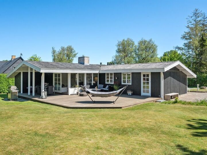 Luxury Retreat You will Love, Skibby 1068, Skibby, Denmark