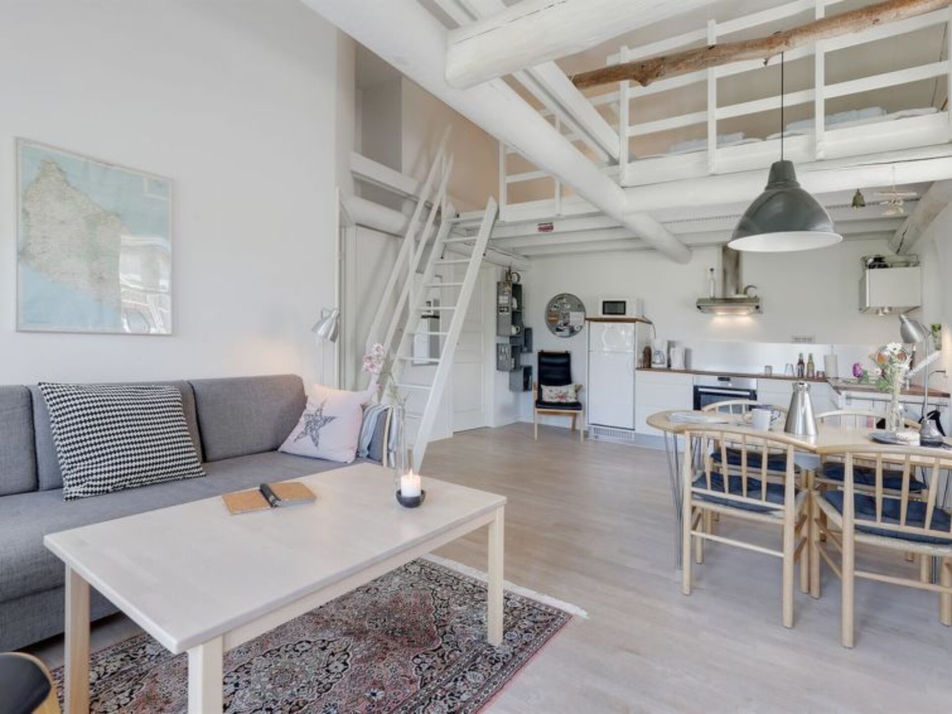 Kitchen / Dining Room