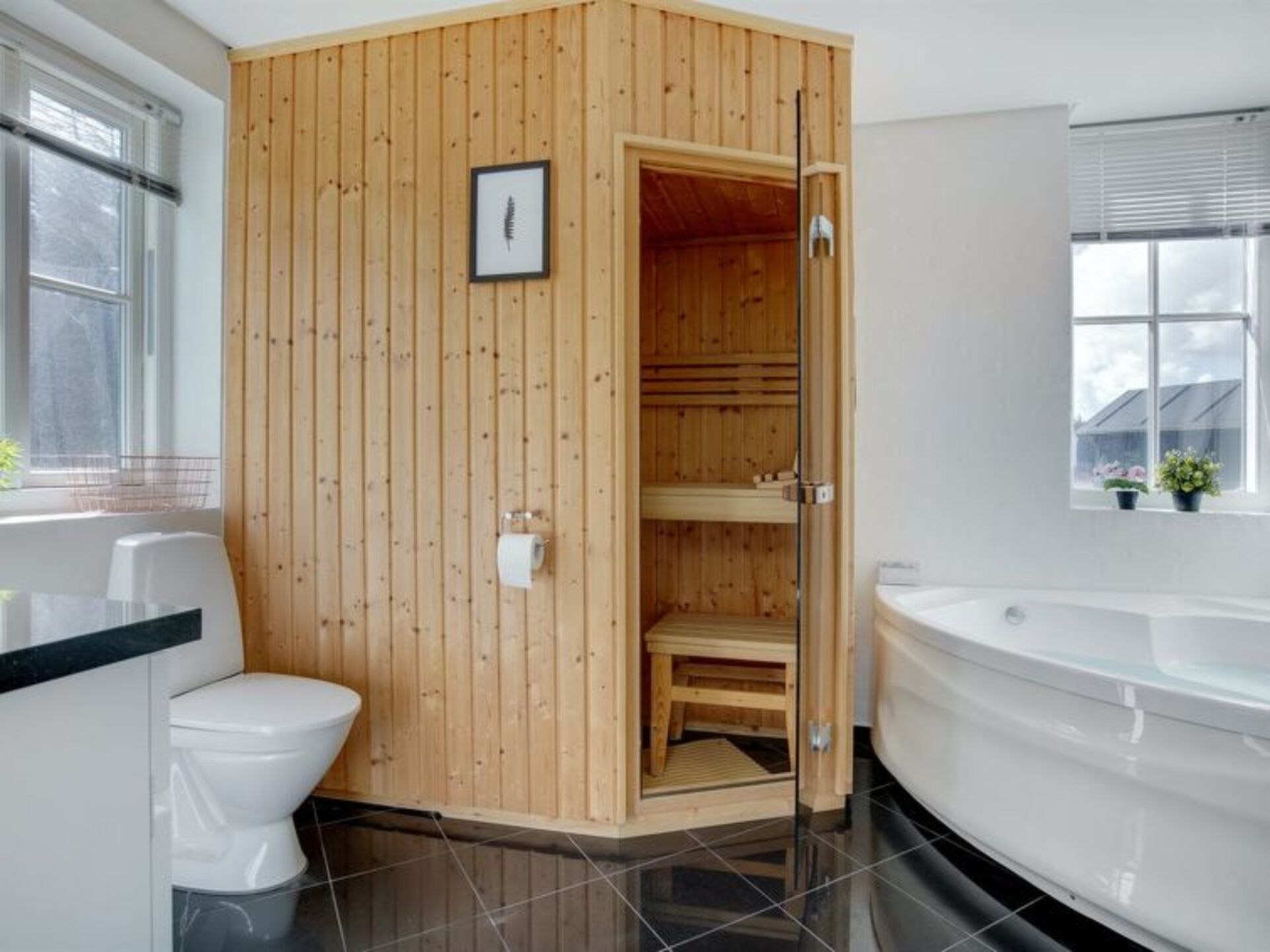 Bathroom / Wellness