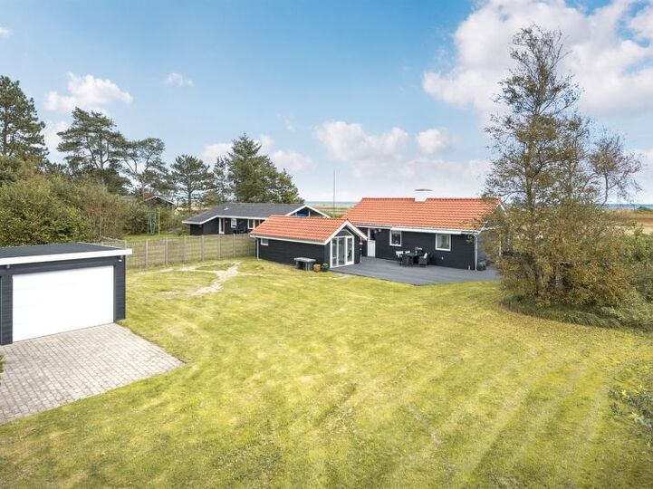 Time to Relax, Hals 1041, Hals, Denmark