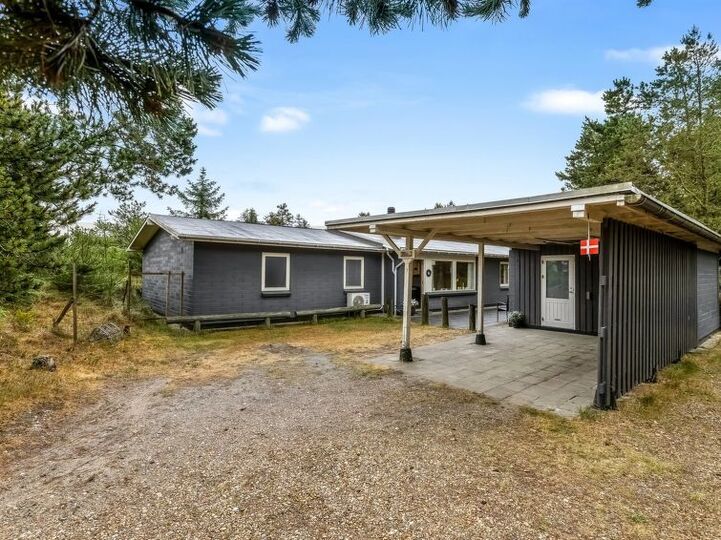 Exclusive Home in Perfect Location, Vejers Strand 1076, Vejers Strand, Denmark