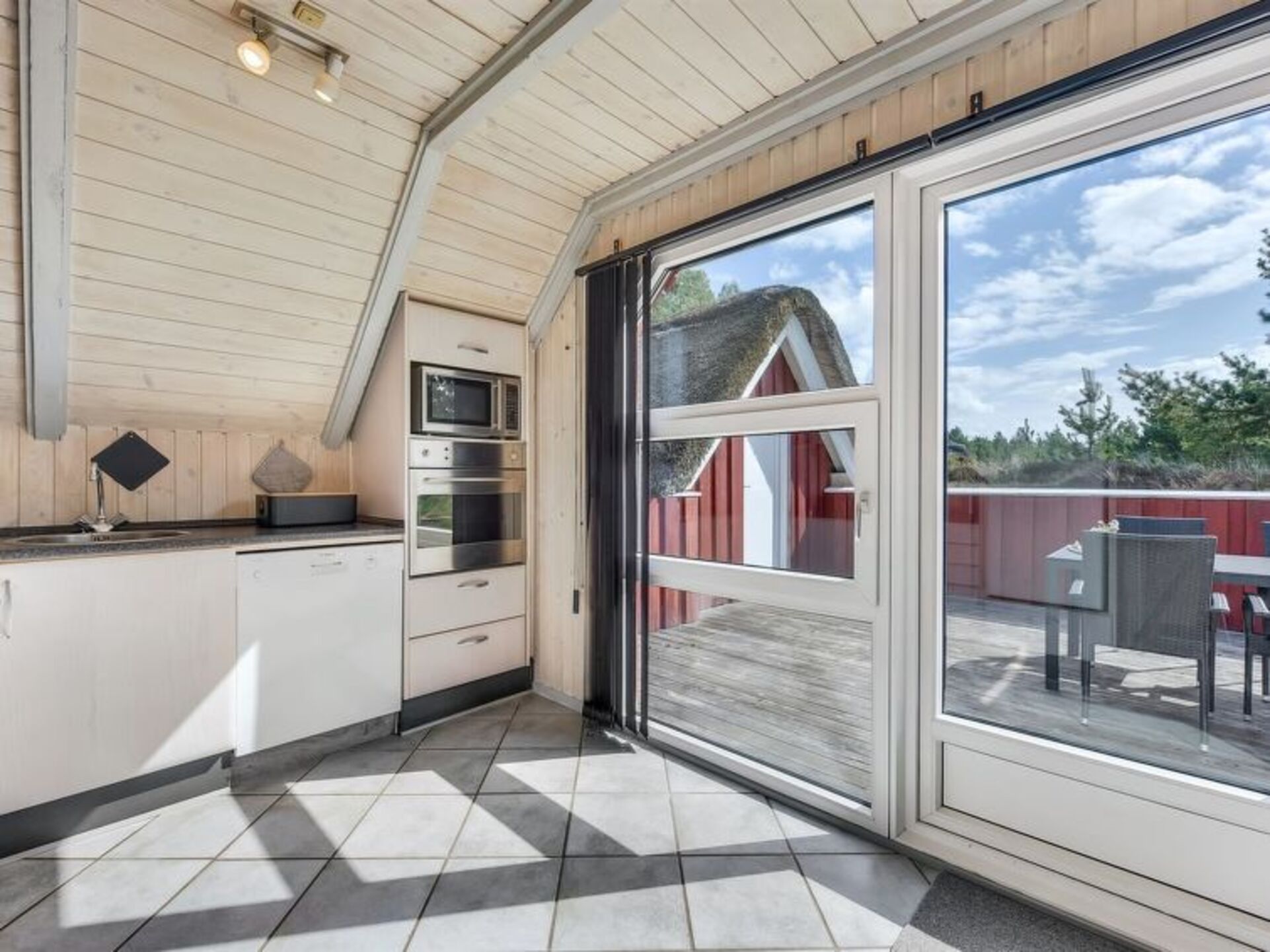 Kitchen / Dining Room