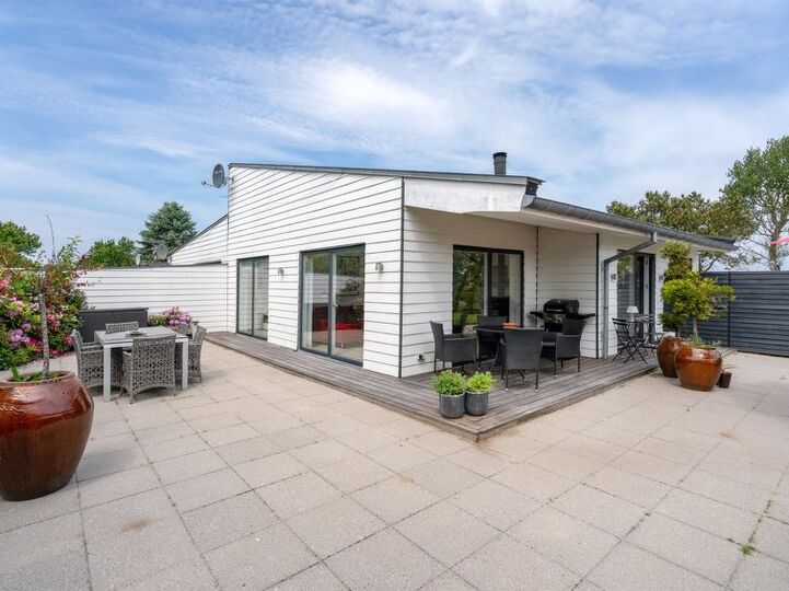Exclusive Home in Perfect Location, Otterup 1104, Otterup, Denmark