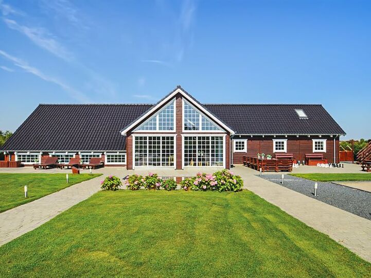 Luxury Retreat You will Love, Idestrup 1114, Idestrup, Denmark