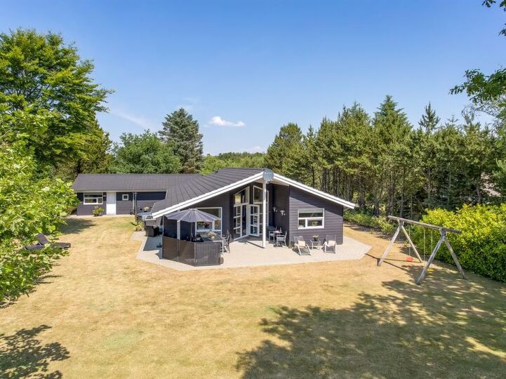 Exclusive Home in Perfect Location, Oksbøl 1085, Oksbøl, Denmark