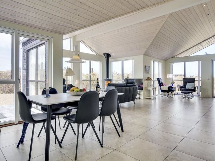 Exclusive Home in Perfect Location, Hjørring 1129
