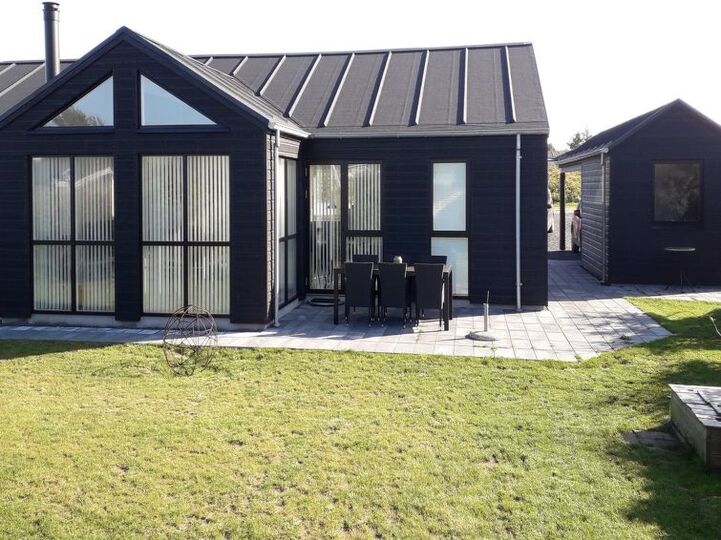 Exclusive Home in Perfect Location, Hjørring 1129