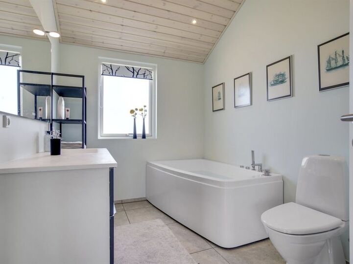 Exclusive Home in Perfect Location, Hjørring 1129