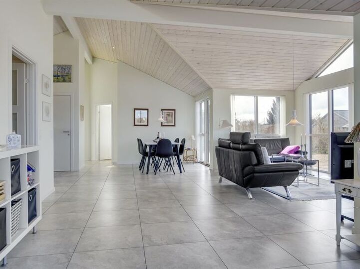 Exclusive Home in Perfect Location, Hjørring 1129