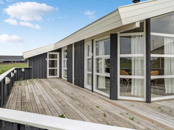 Exclusive Home in Perfect Location, Hjørring 1135, Hjørring, Denmark