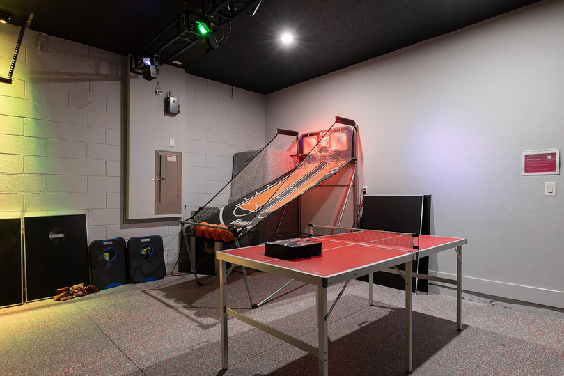 [amenities:game-room:2] Game Room
