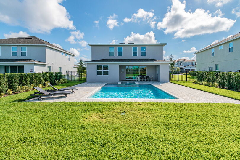 Rent the Perfect 5 Bedroom Villa, Encore Resort Villa 6416