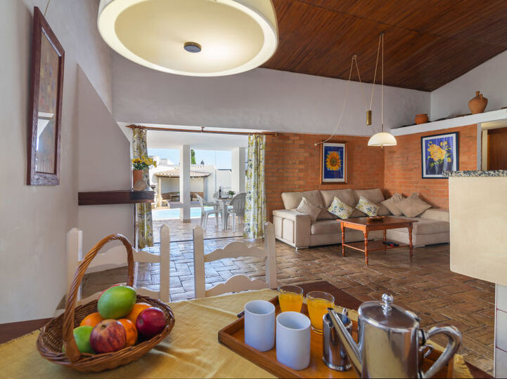 You will love this Luxury 2 Bedroom Villa, Albufeira Villa 1161