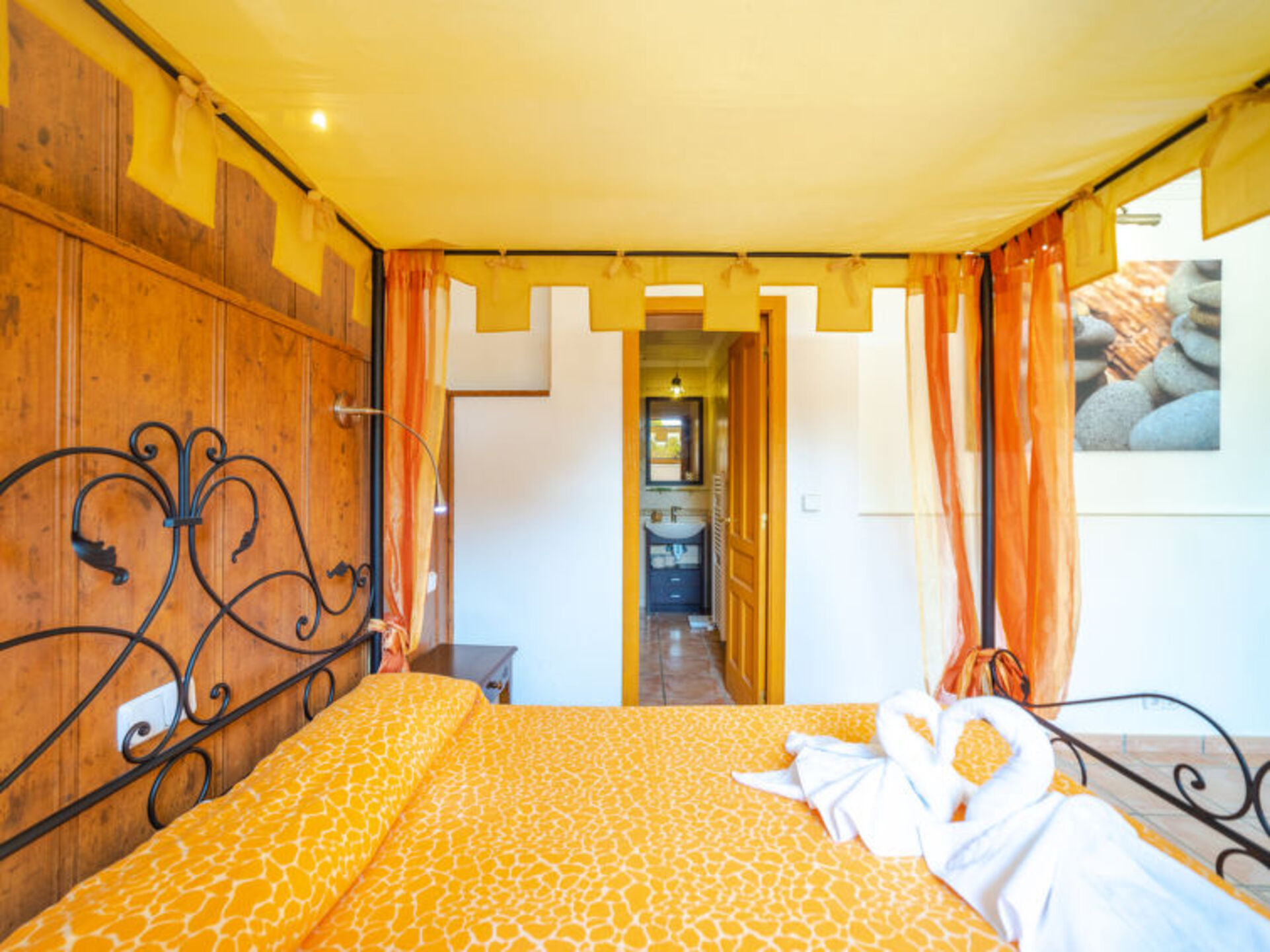 Unwind in Style - Elegant 5 Bedroom Villa,1658