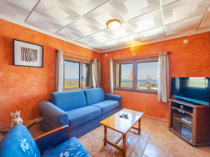 Unwind in Style - Elegant 5 Bedroom Villa,1658