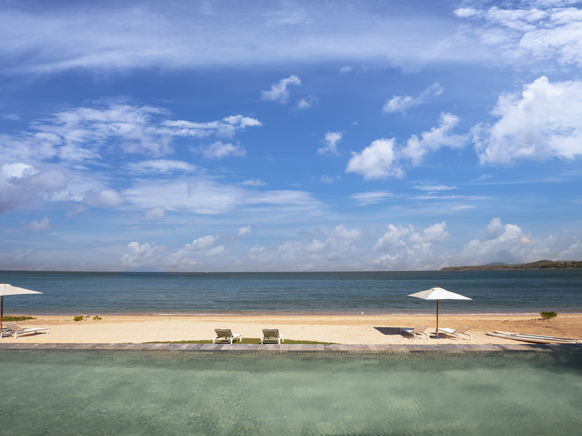 Villa Anda - Fantastic panoramic view of the ocean from the pool