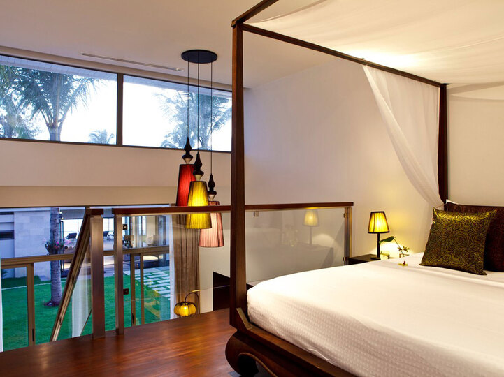 Inasia - Luxurious bedroom area