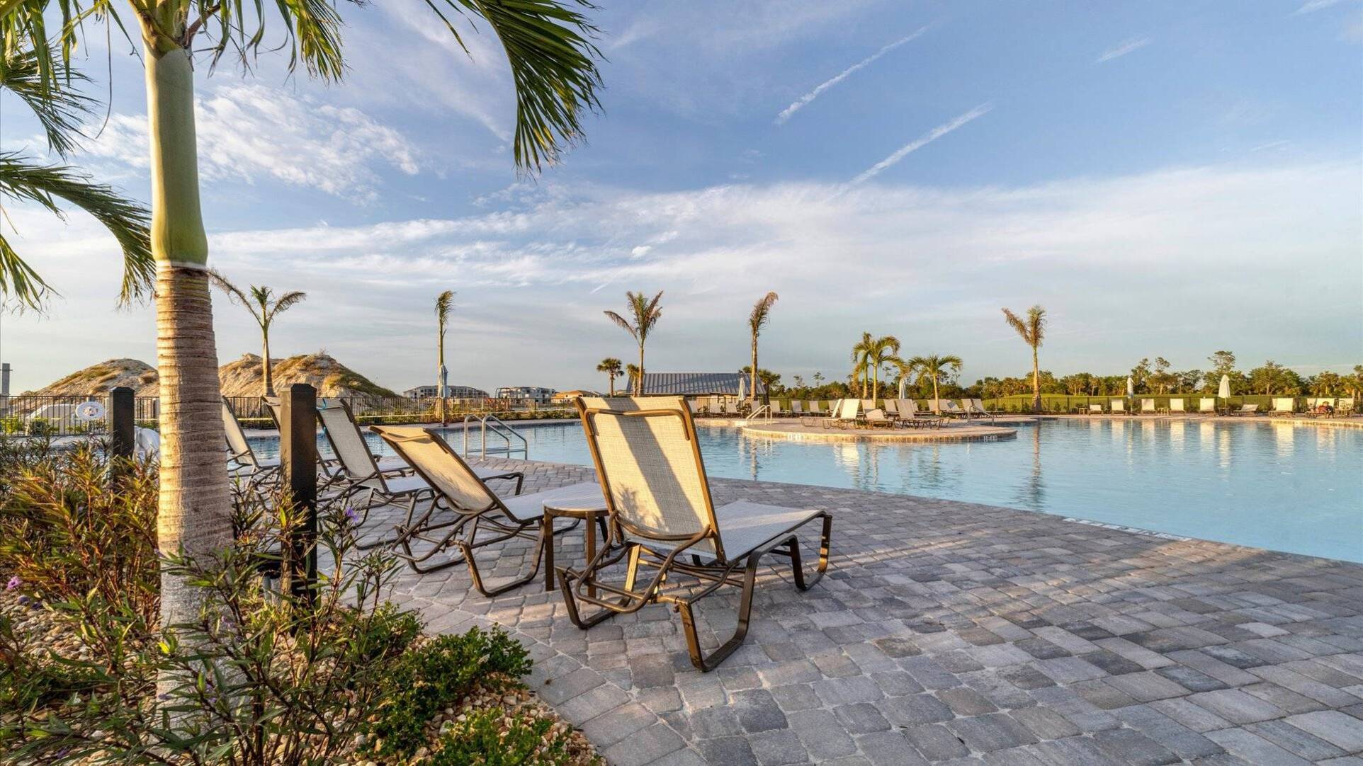 Heritage Landing Pool