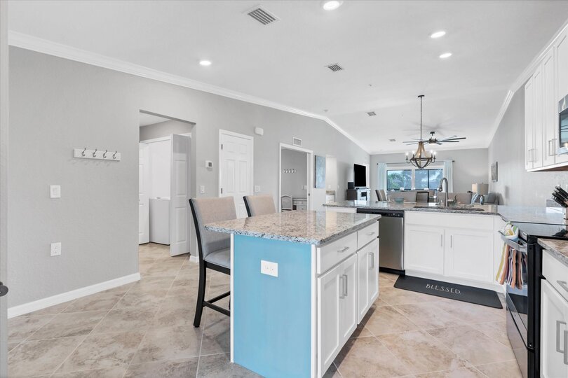 Fully equipped kitchen