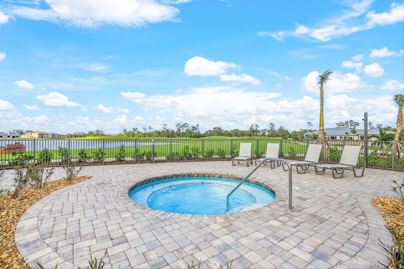 Charlotte County Condo 5895 - Relax & Golf Paradise