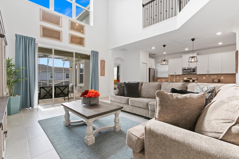 Luxury 5-Bed Pool Home near Disney, Orlando Villa 6461, Davenport, United States