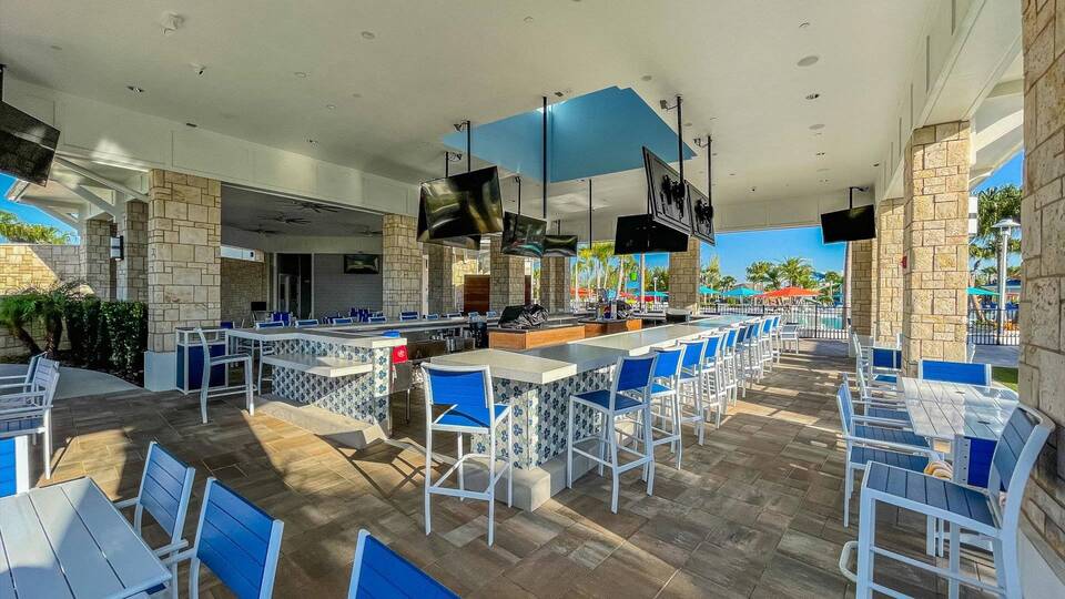 Poolside Bar