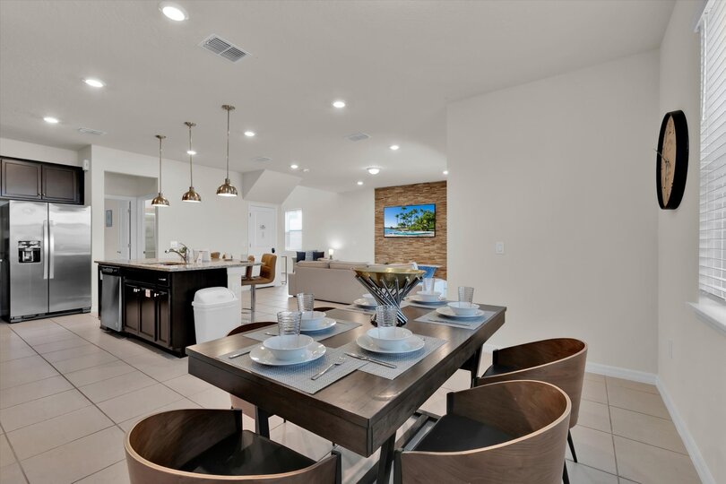 Dining Room (Angle)