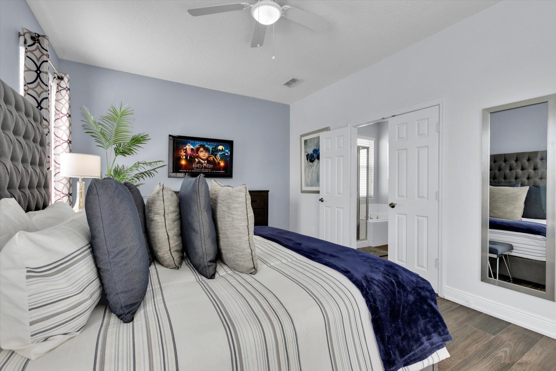 Master King Bedroom 1 (Angle)