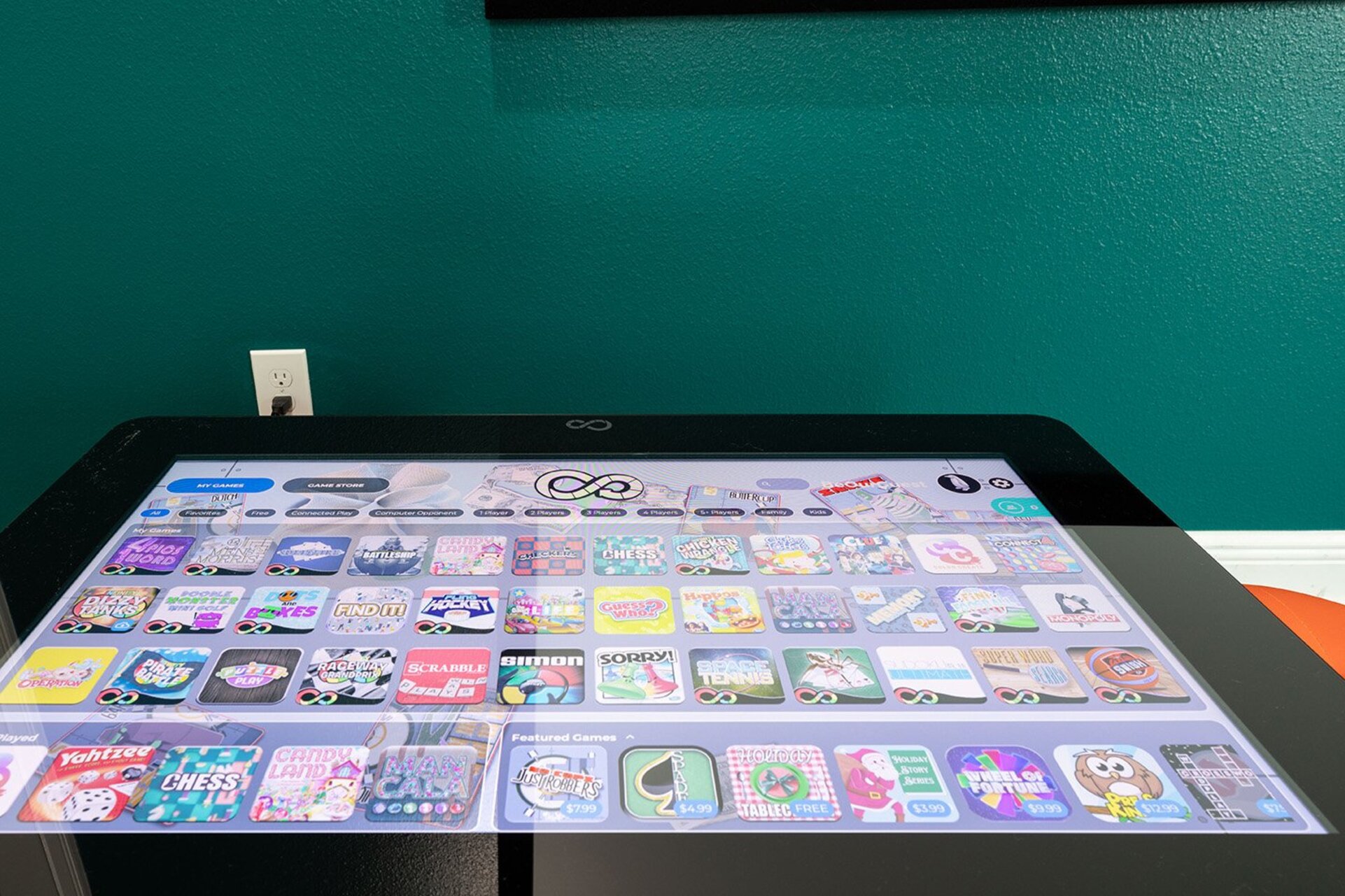 [amenities:arcade-game:2] Arcade Game
