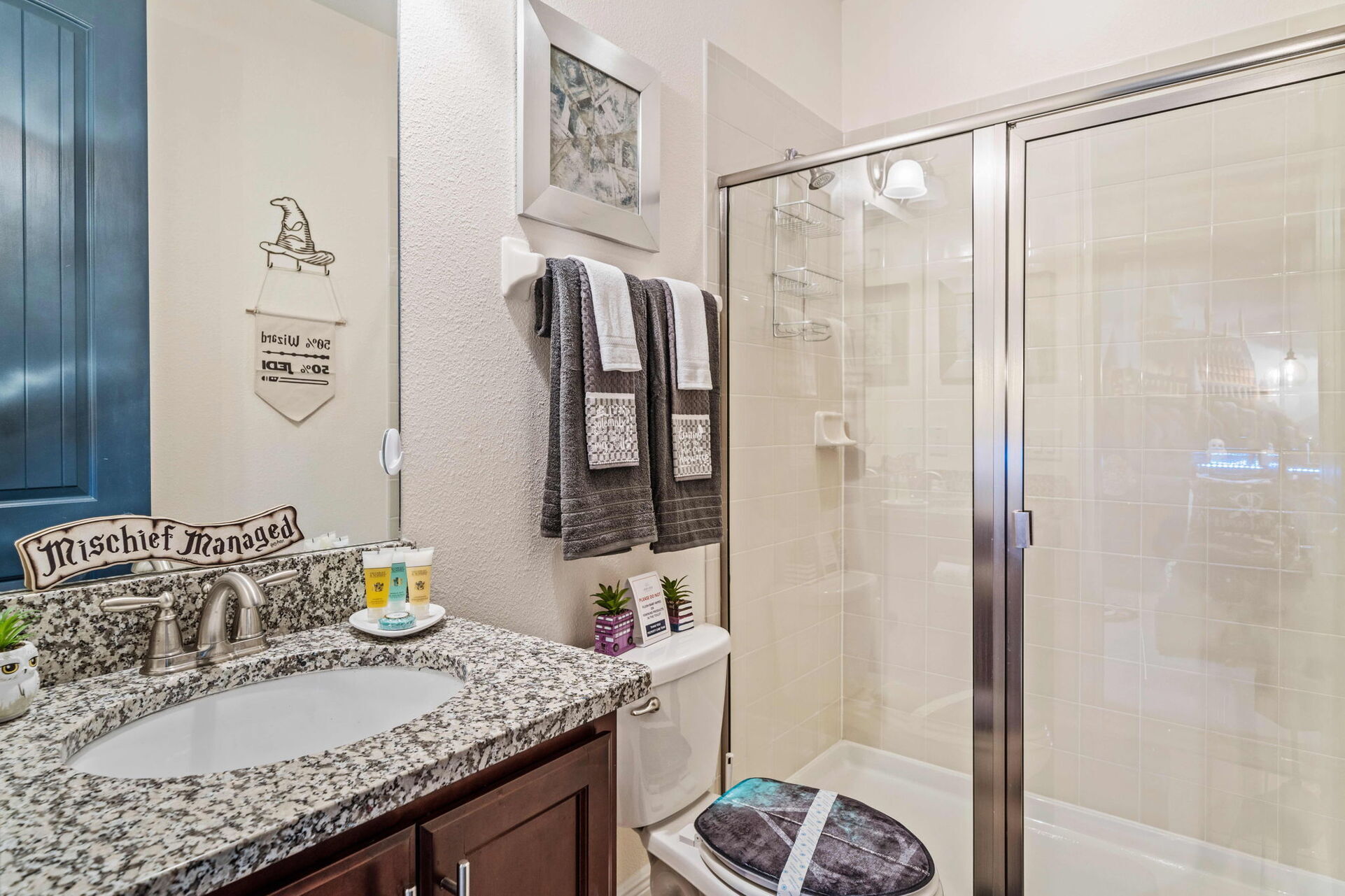 Experience Magic and Luxury Just Minutes from Disney