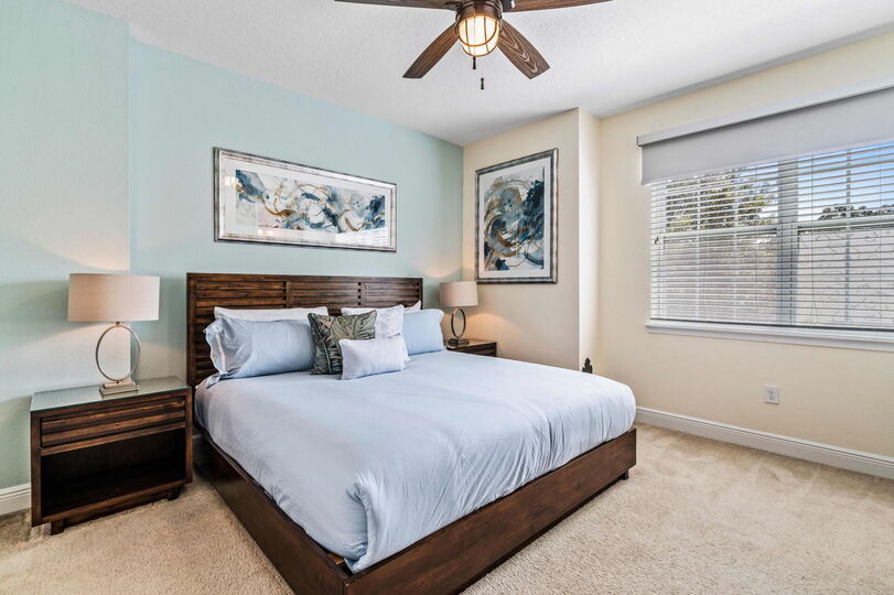 Experience Magic and Luxury Just Minutes from Disney