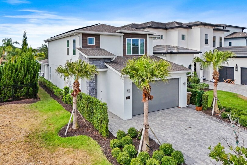 Chic and Stylish 4 Bedroom Haven in Reunion Resort