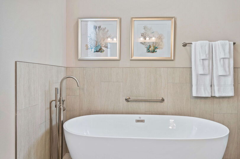 Embrace Comfort and Elegance in Your Dream Escape