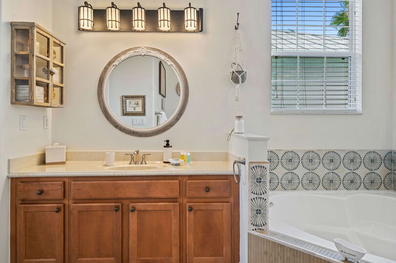 Escape to a Luxurious Safari Experience, Orlando Villa 1000